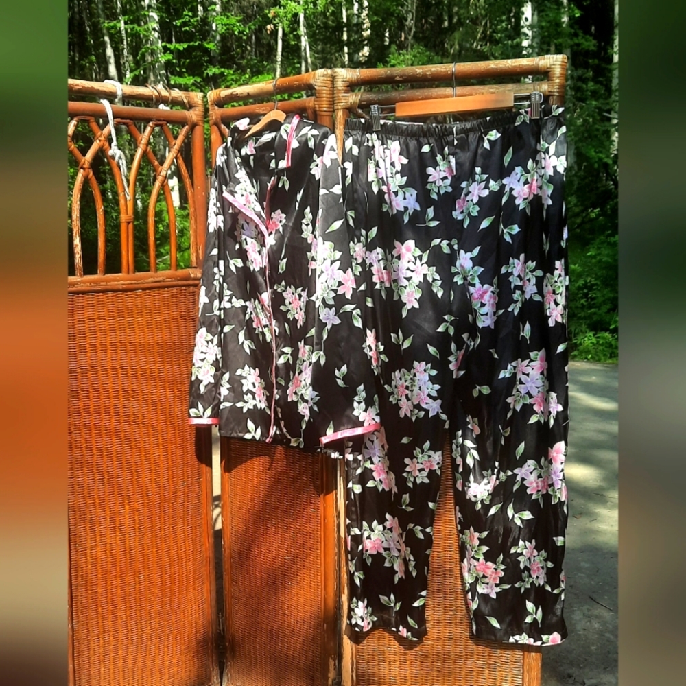 🍀3/15 Secret Treasures Floral Pajama Pants Set